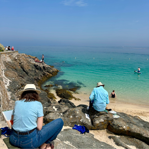 students sketching plein air on a short art workshop in st ives