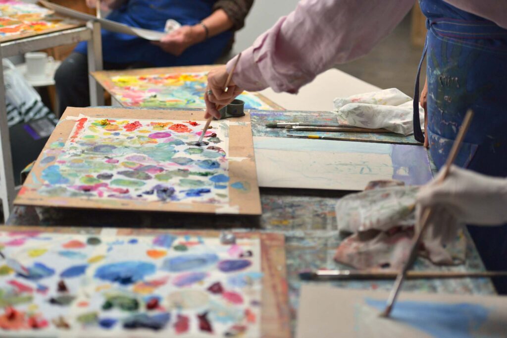 photograph of artists palettes on an oil painting course at the st ives school of painting